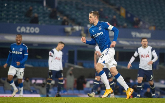 举牌示意换 举牌示意换